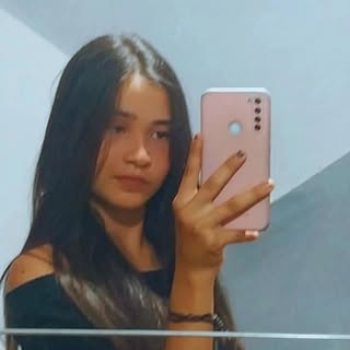 Profile Picture of Maisa Oliveira (@laracoral_) on Instagram