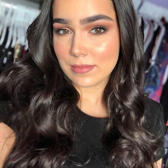 Catherine Boisvert - Poshmark Profile Picture of Catherine Boisvert (@cathloveshim) on Poshmark