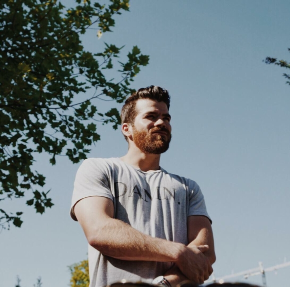 Christian Kersey - Poshmark Profile Picture of Christian Kersey (@omgitskersey) on Poshmark