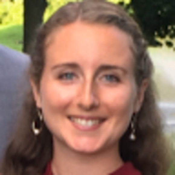 Profile Picture of Olivia Sequin (@oliviars37) on Poshmark