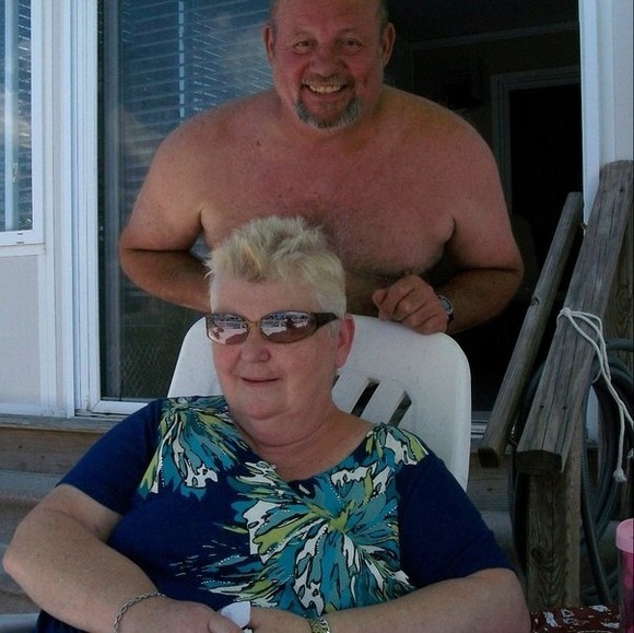 Profile Picture of Pat dennis Gayzik (@dchachmo) on Poshmark