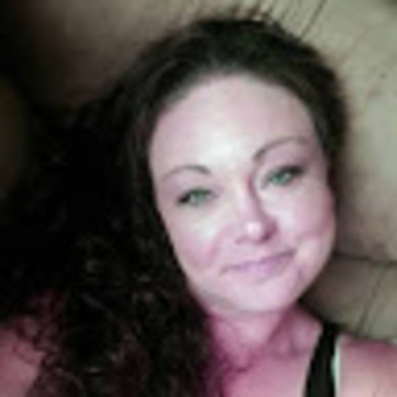 Profile Picture of Kacie Payant (@kaciepayant) on Poshmark