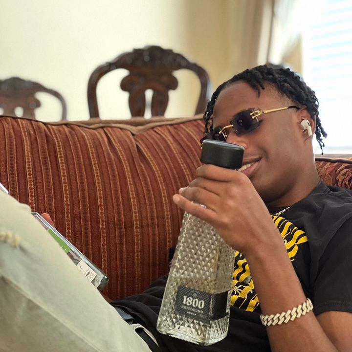 Profile Picture of Corey (@coreynoel23) on Tiktok