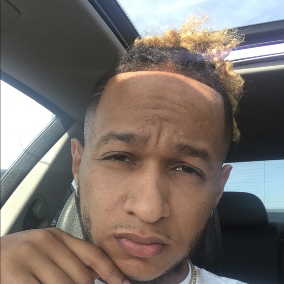 Profile Picture of Dominique Armstrong (@bagboytracy) on Poshmark