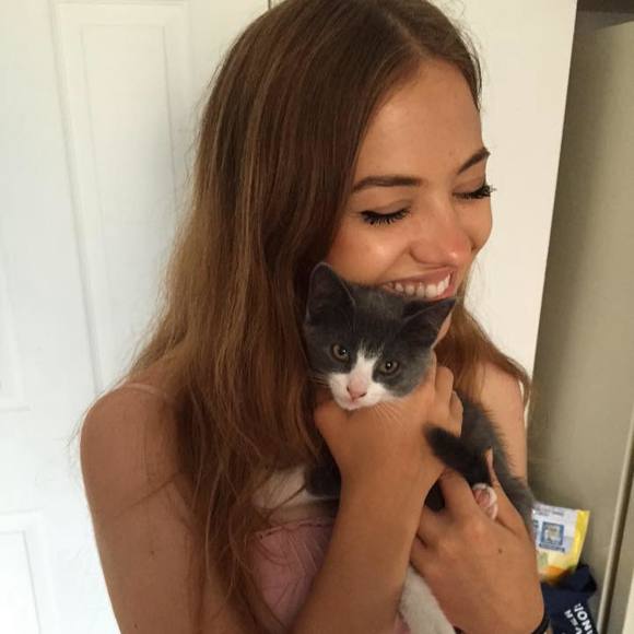 Profile Picture of Jane Birman (@janebirman) on Poshmark