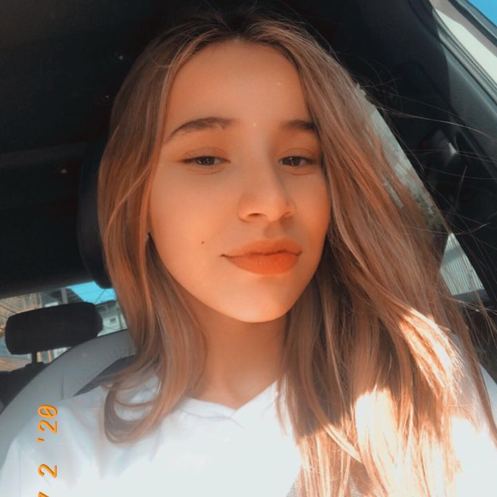 Profile Picture of Júlia Dittrich (@_julia.aguiar_) on Tiktok
