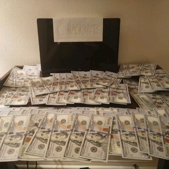 June Gray - Poshmark Profile Picture of June Gray (@franklucas11) on Poshmark