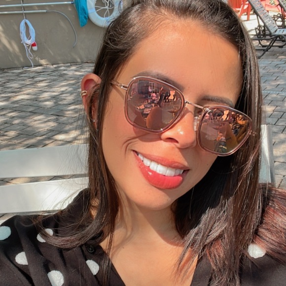 Profile Picture of Ana paula Antunes varela (@apav406) on Poshmark