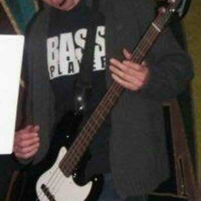 Profile Picture of Michael (@TheMikeHoughton) on Twitter