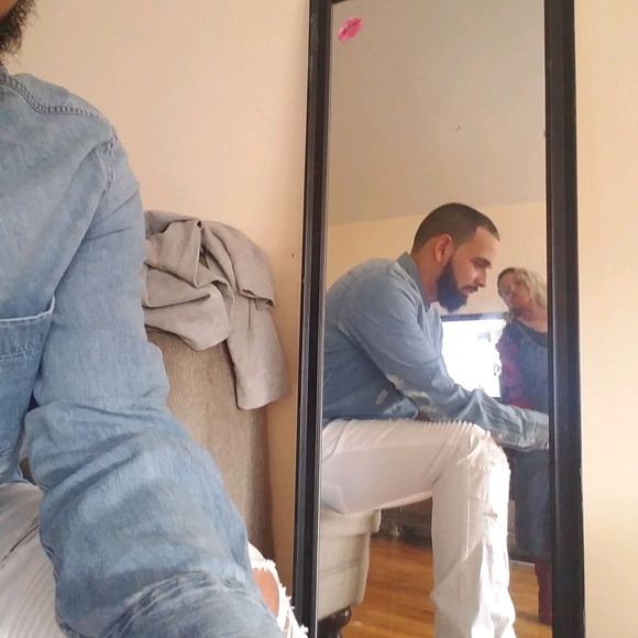 Profile Picture of Jonathan Vasquez (@johnvasquez55) on Poshmark