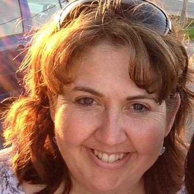 Profile Picture of Anne Leach (@AnneLovesMath) on Twitter