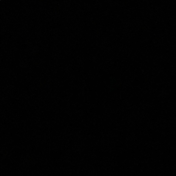 Profile Picture of Sam Kearney (@samkk97) on Poshmark