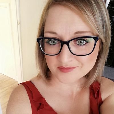 Profile Picture of Tracey Nicholas (@mattan7780) on Twitter