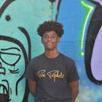 Profile Picture of Julian Walker (@itsjulianwalker) on Instagram