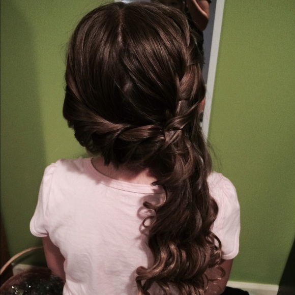 Profile Picture of Bailee Murnion (@baileemurnion) on Poshmark