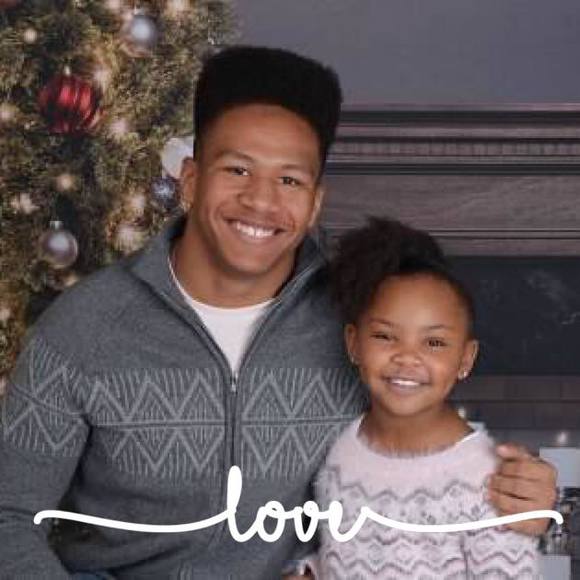 Profile Picture of Heather Carreathers (@hcarreathers) on Poshmark