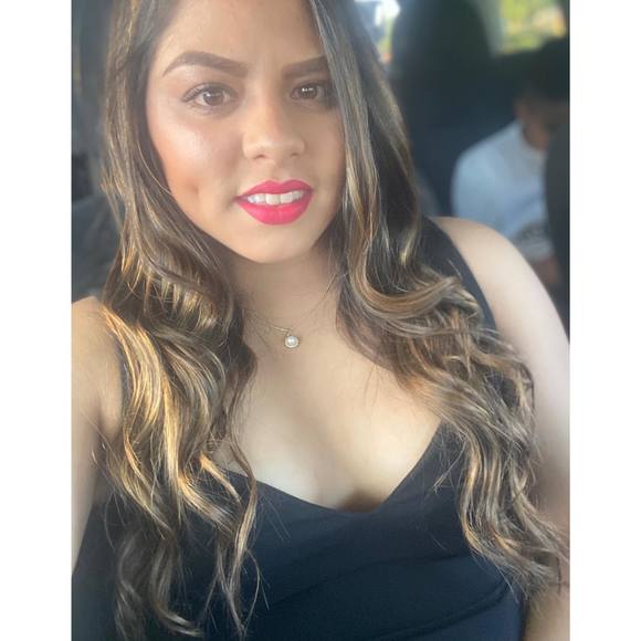 Profile Picture of Jessica P. farias (@jessica_parra09) on Poshmark