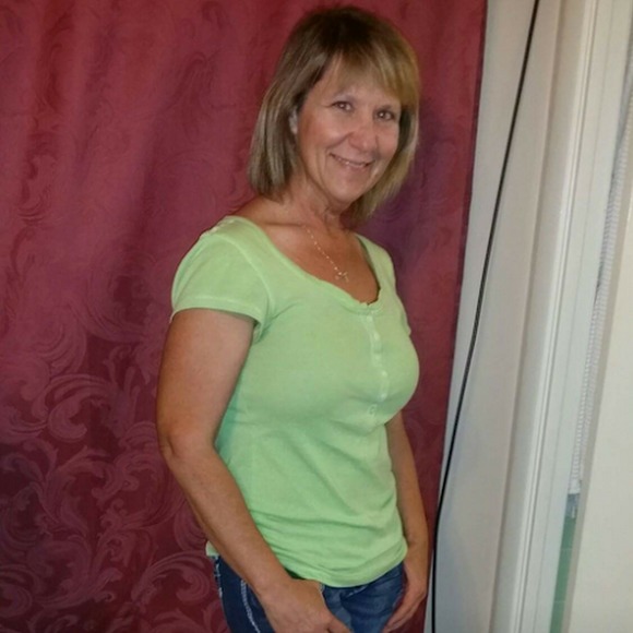 Profile Picture of Tresea Worlow (@thriftytresea) on Poshmark