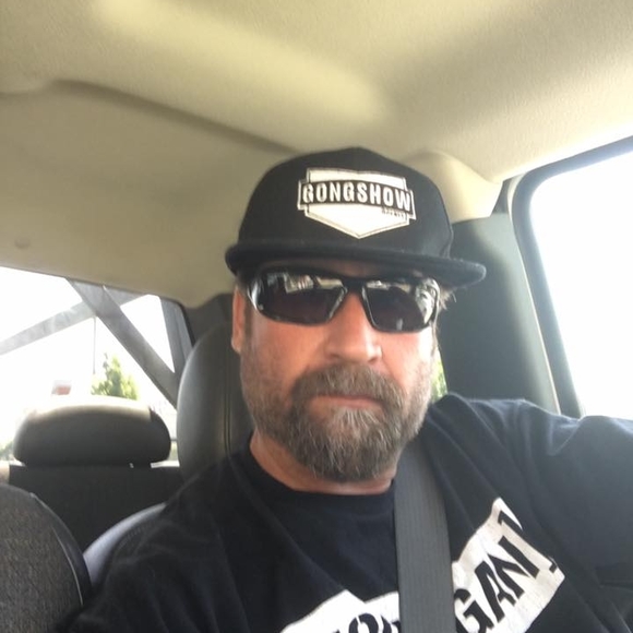 Profile Picture of Joel Hannagan (@paige1972) on Poshmark