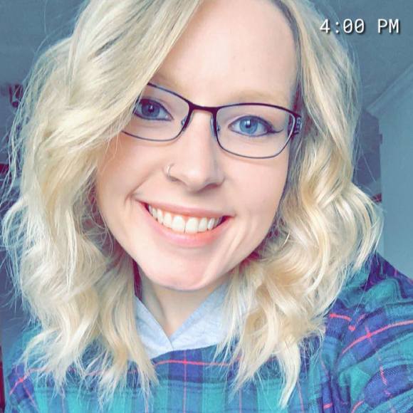 Ashley Musil - Poshmark Profile Picture of Ashley Musil (@ashley_musil13) on Poshmark