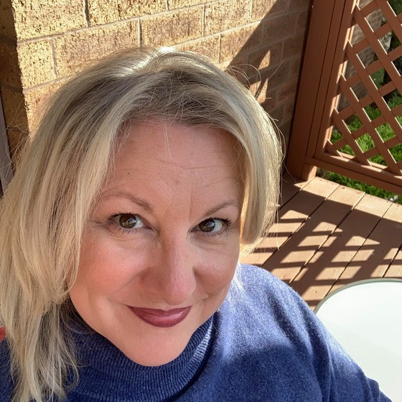 Profile Picture of Kristi Sniffin (@sniffink) on Poshmark