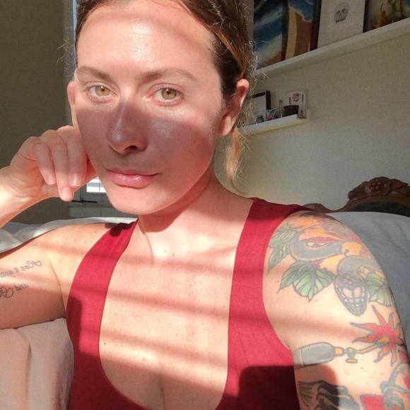 Profile Picture of Claire Burchill (@claireburchill) on Poshmark