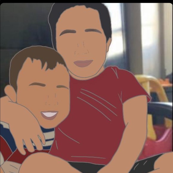 Profile Picture of Leah Ayala (@boymami) on Poshmark