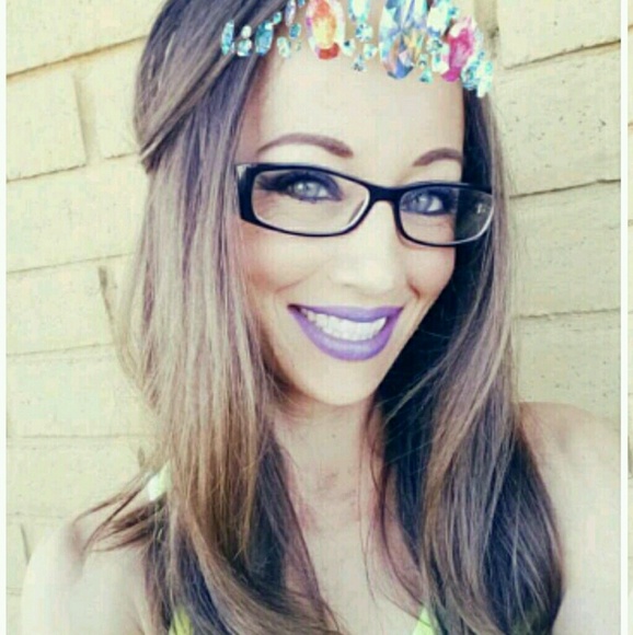 Profile Photo of Jennifer Albert (@greatdays365) on Poshmark