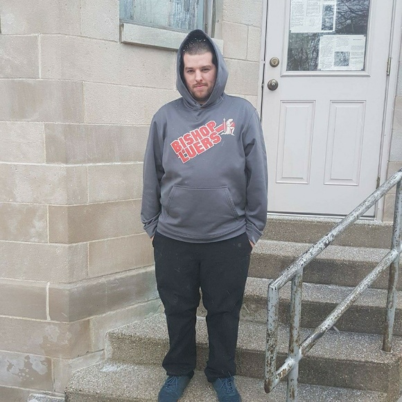 Profile Picture of Joe Nunn (@joesk8mafia) on Poshmark