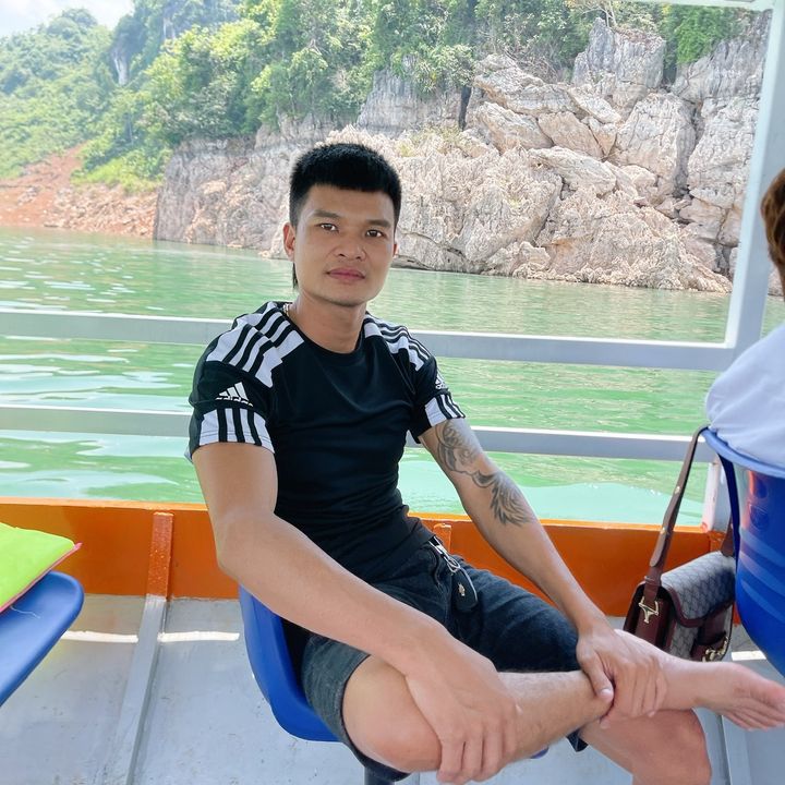 Profile Picture of Dong chun (@dongchun36) on Tiktok