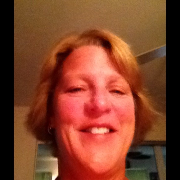 Profile Picture of Celinda Pysher (@celp2176) on Poshmark