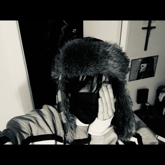 Profile Picture of Joel Jones (@plantposhmark) on Poshmark