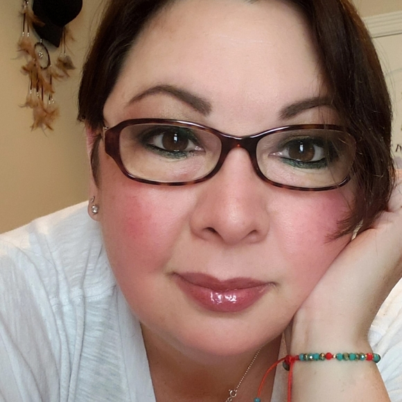 Profile Picture of Norma Gutierrez (@normag1972) on Poshmark