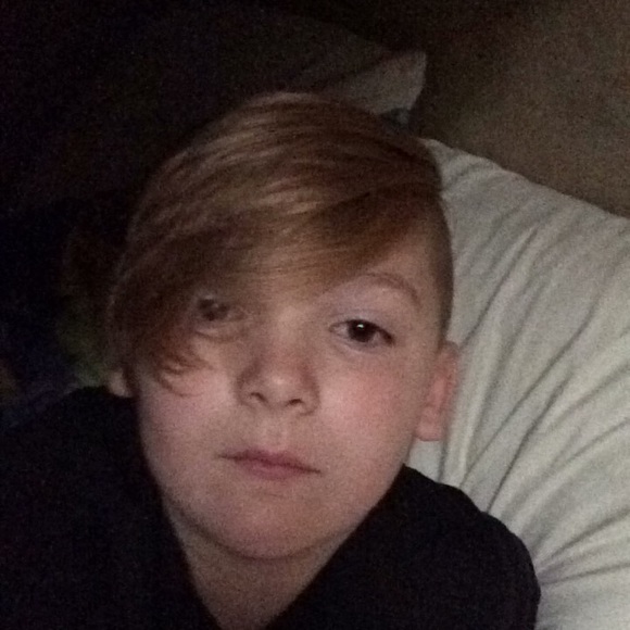 Profile Picture of Dakota Bushek (@spooky_scoot) on Poshmark