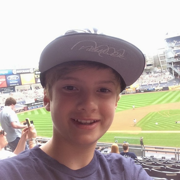 Profile Picture of Sean Pelinsky (@seanpelinsky) on Poshmark