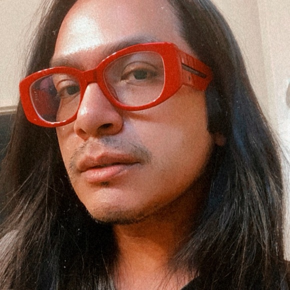 Profile Picture of Ulysses Almaguer (@uly83) on Poshmark