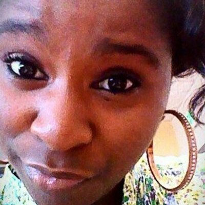 Profile Picture of Violet Edwards (@bookiepooh12) on Twitter