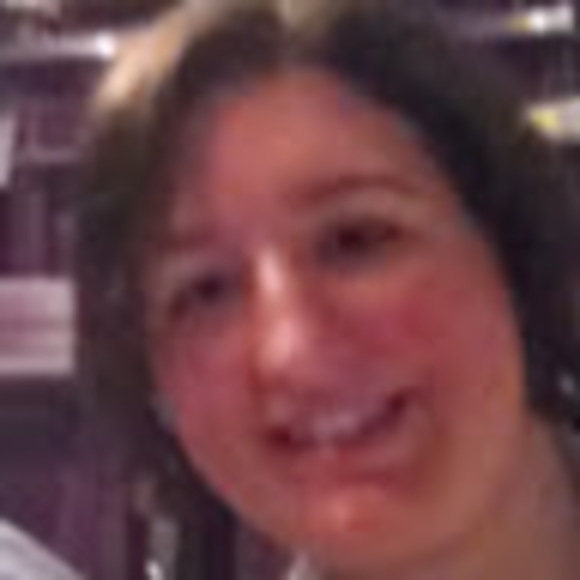 Courtney Knittle - Poshmark Profile Picture of Courtney Knittle (@cknittle04) on Poshmark