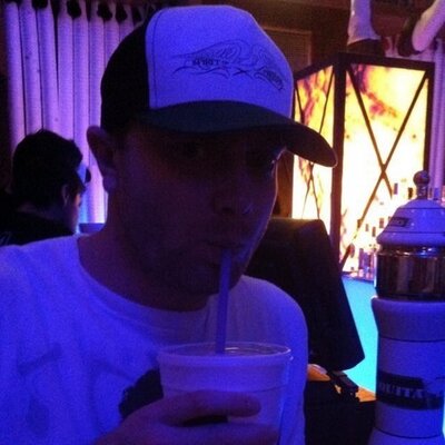 Profile Picture of Mike LaRue (@thejohnnylarue) on Twitter