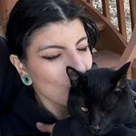 Profile Picture of Daniella Alvarez (@glitter_nd_garbage) on Instagram