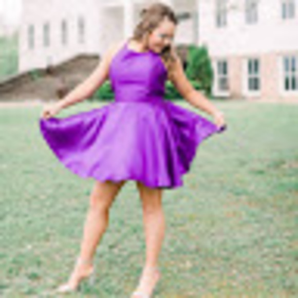 Profile Picture of Autumn Jones (@autumnjones849) on Poshmark