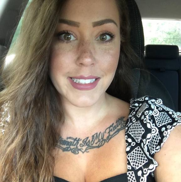 Profile Picture of Danielle Perreault (@daniep112289) on Poshmark