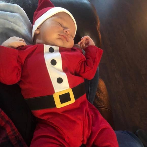 Profile Picture of Joel Barragan (@joelb954) on Poshmark