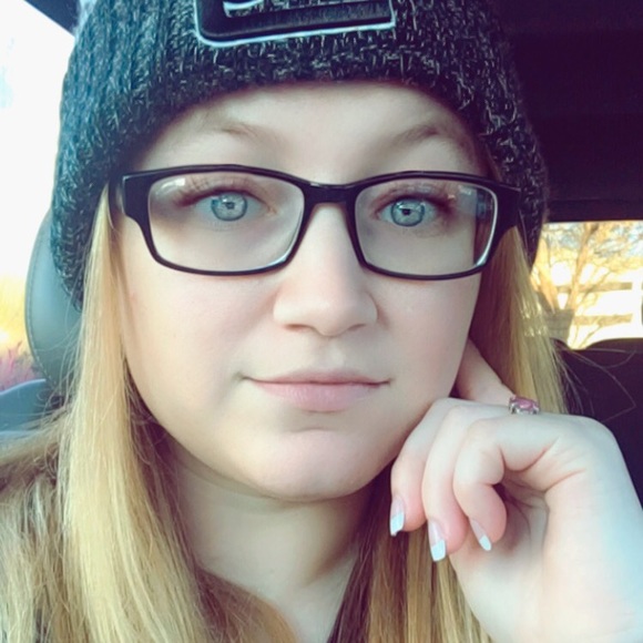 Profile Picture of Tabitha Mitchell (@tdmitchell90) on Poshmark