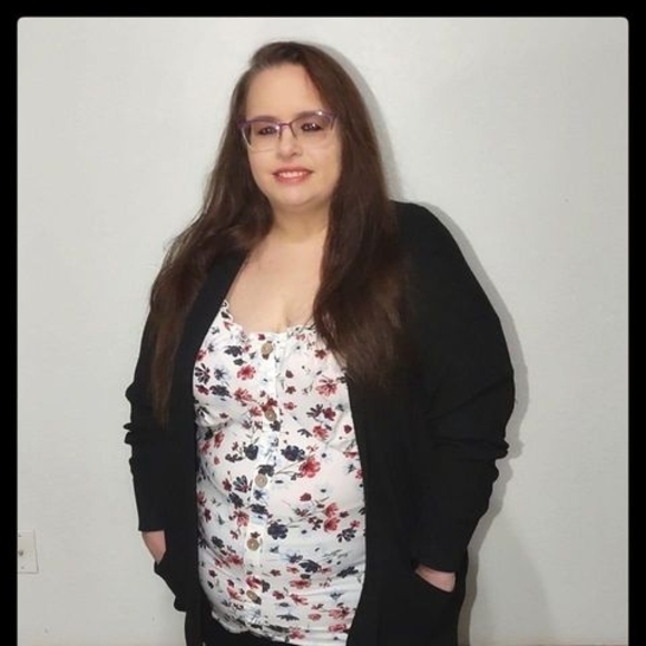 Profile Picture of Author kristy Mickelsen (@yackylynn25) on Poshmark