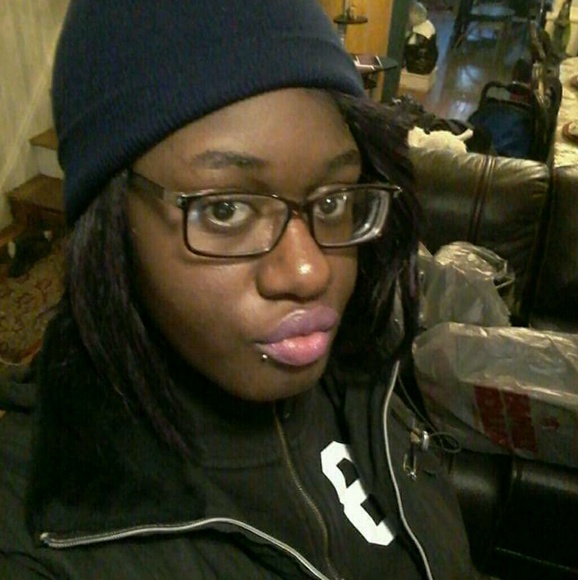 Profile Picture of Deianna Welcome (@deewel) on Poshmark