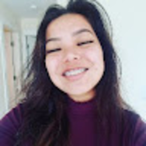 Profile Picture of Jenae Speck (@jenaespeck00) on Poshmark