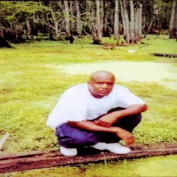 Profile Picture of Derek Robertson (@lowbudget72) on Poshmark