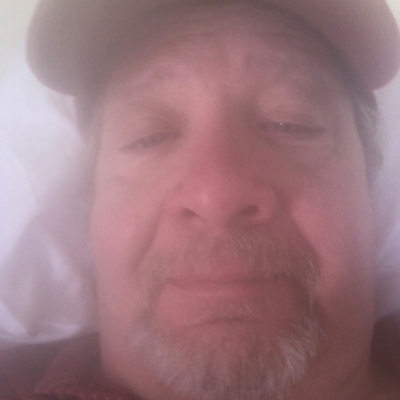 Profile Picture of Johnny Epperson (@johnnyepp) on Poshmark