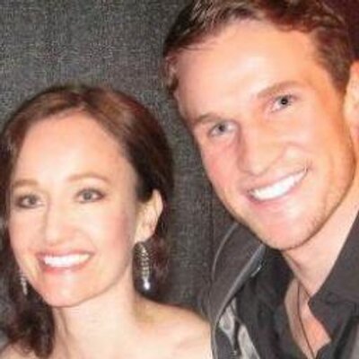 Profile Picture of Melissa & Clay BFFs (@MvdSandClay) on Twitter